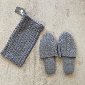 COMPLETELY NEW Cashmere Slipper Set